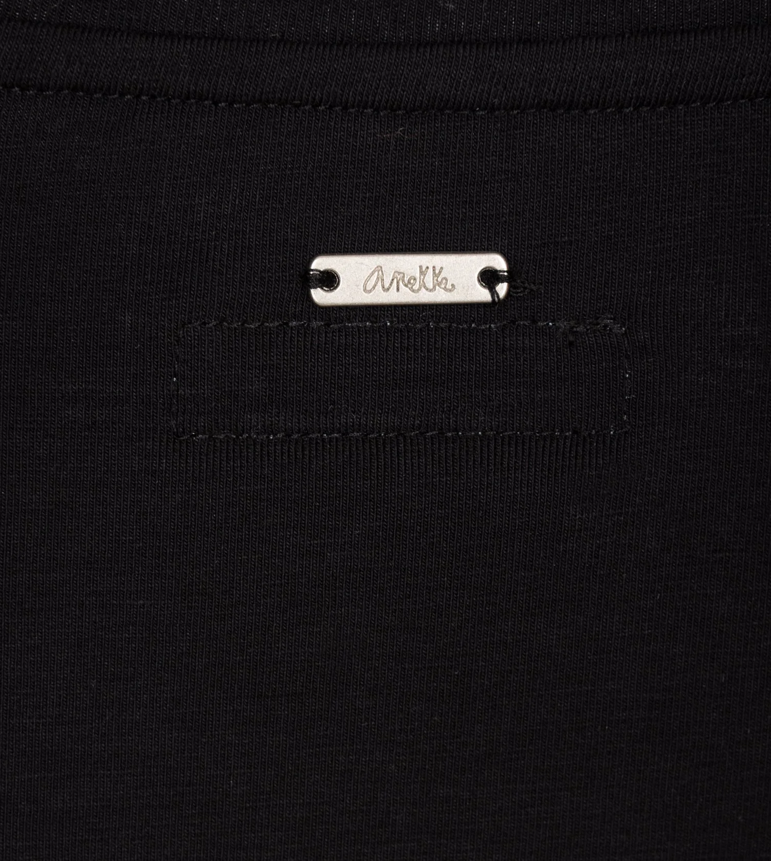 Anekke schwarzes T-Shirt - Image 7