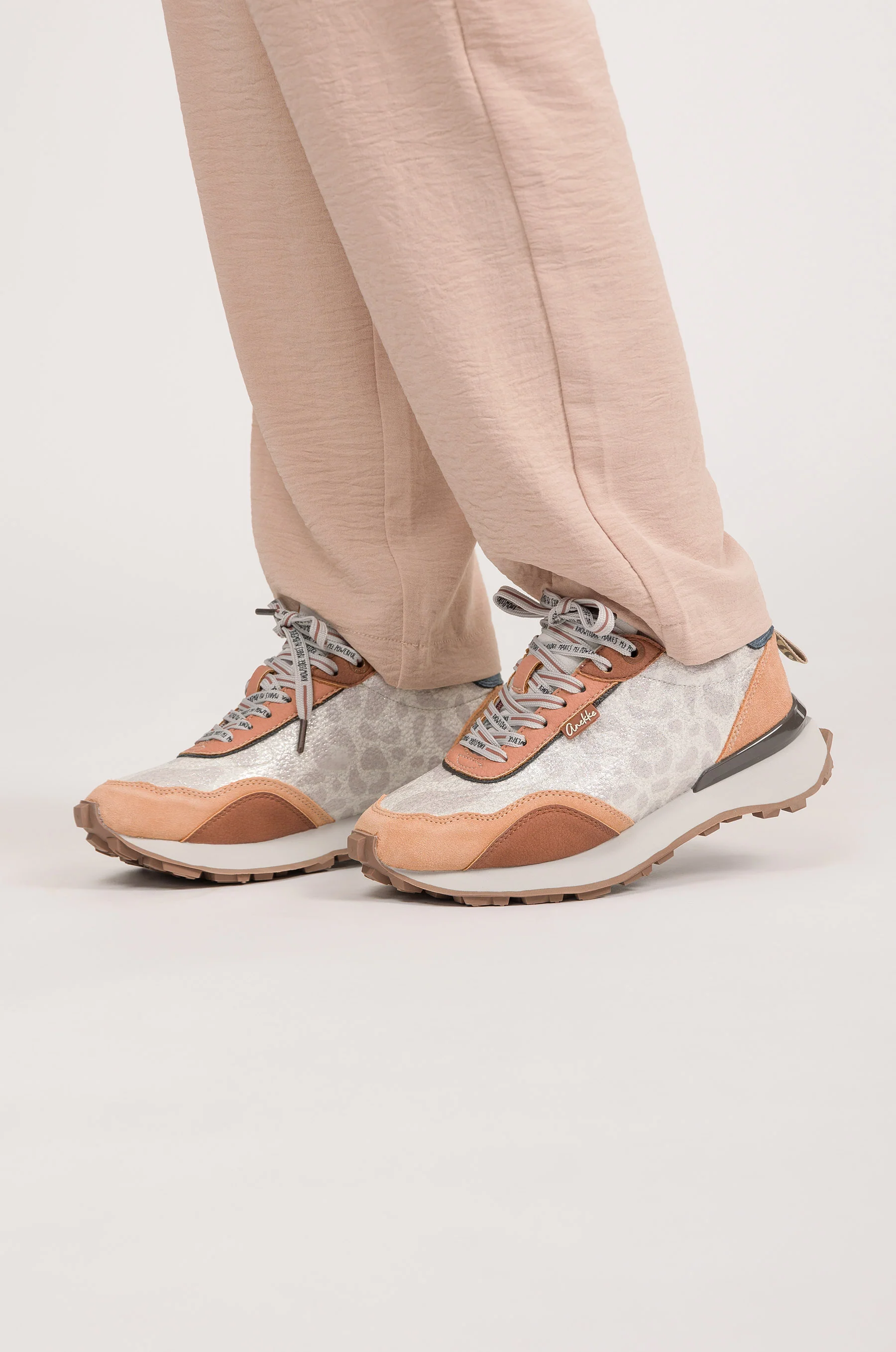 Beige-orange Sneaker - Image 2