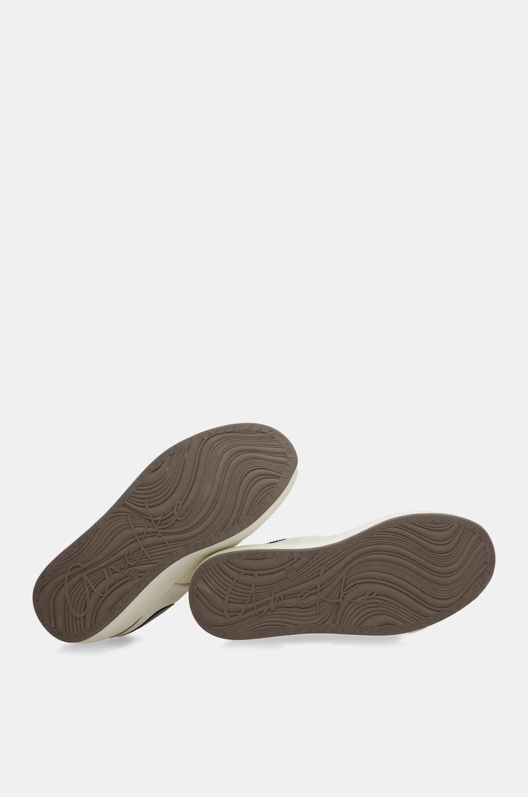Beige Sneaker - Image 4