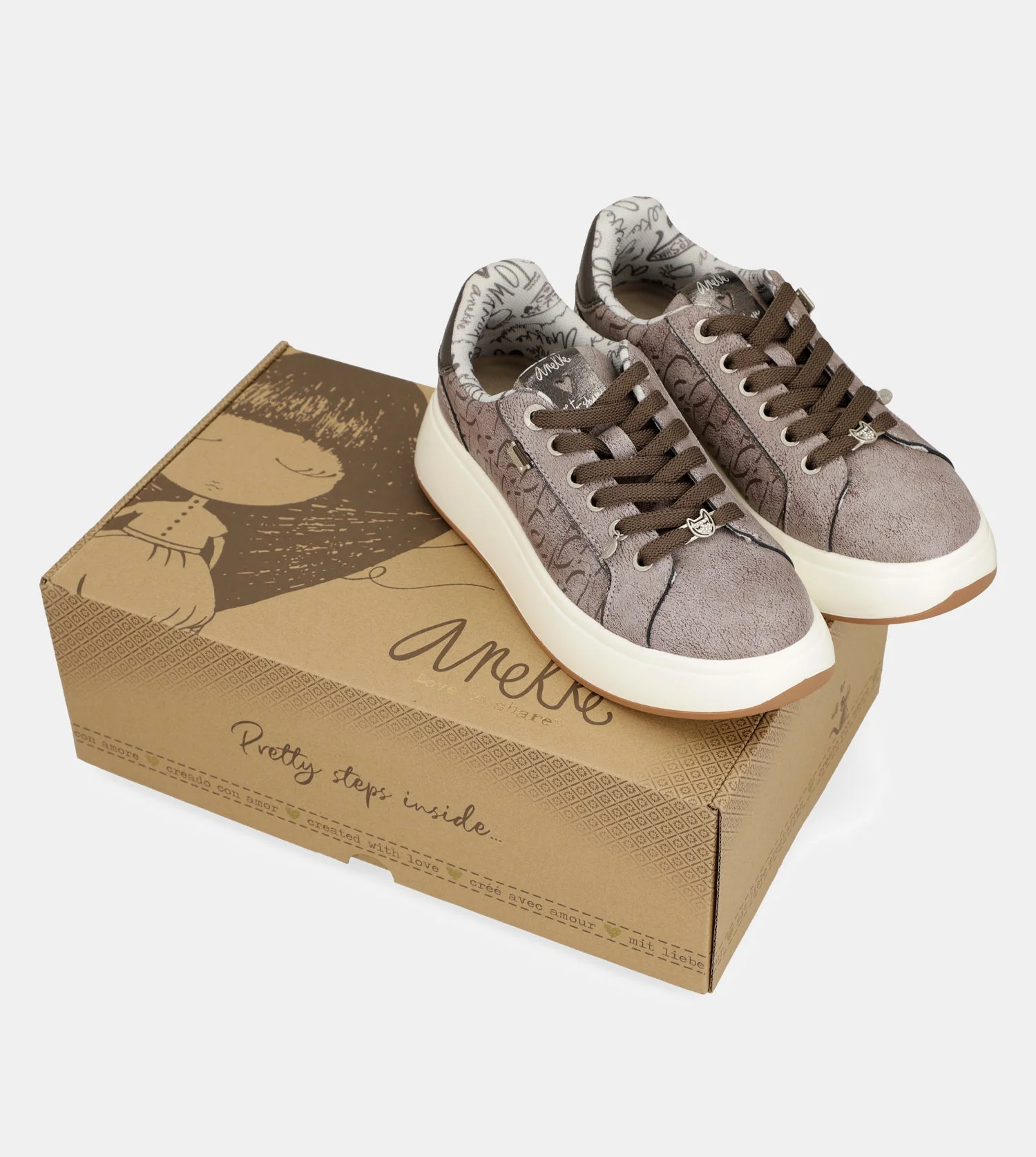 Lässige Sneaker in Ecru - Image 2
