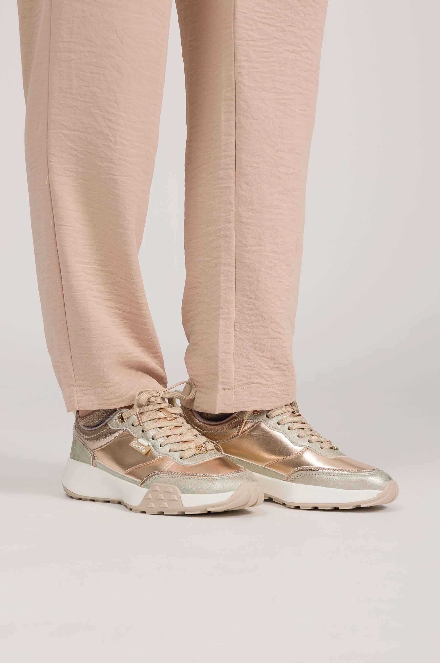 Goldene Sneaker - Image 2