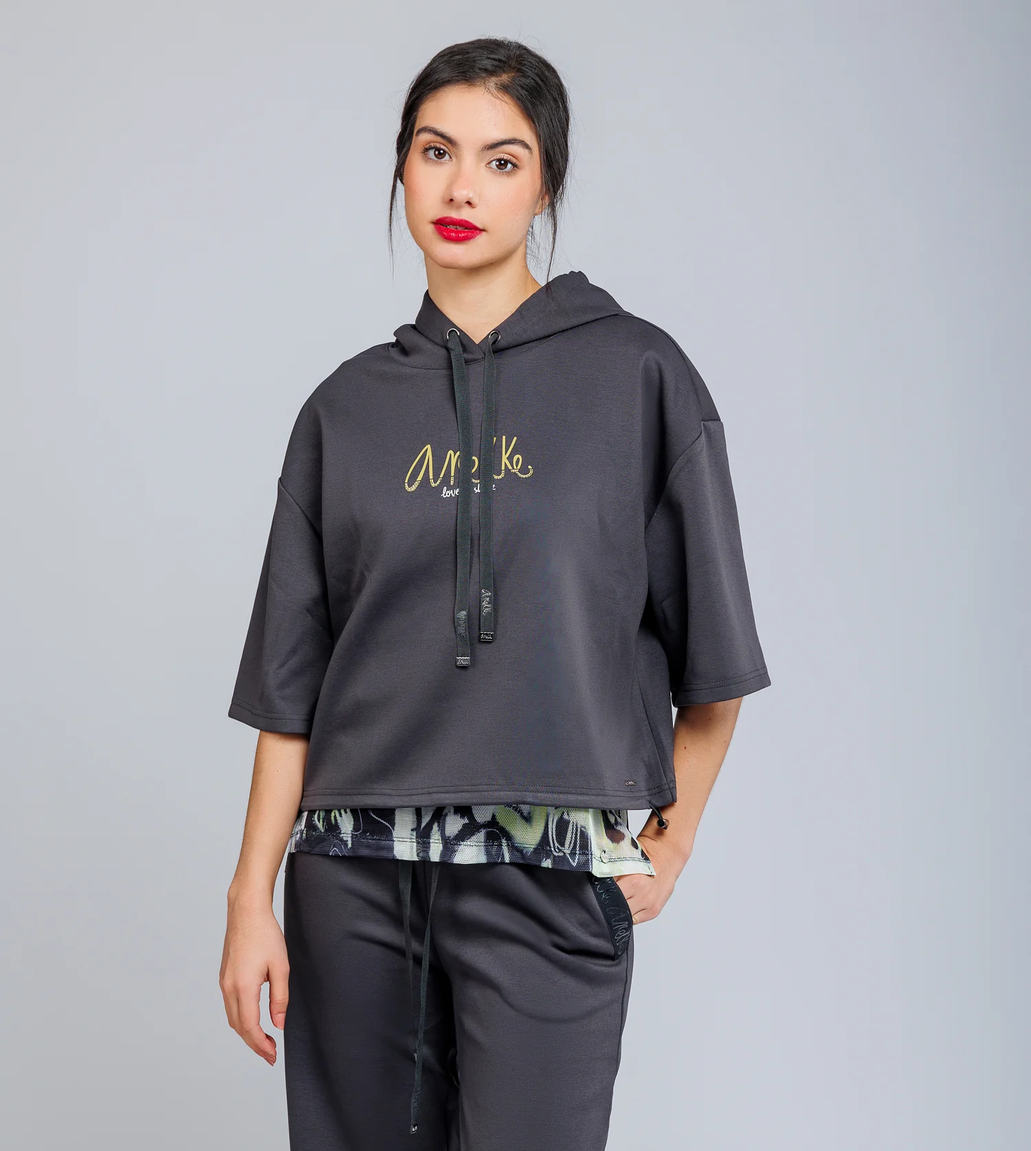 Graues Kapuzen-Sweatshirt - Image 3