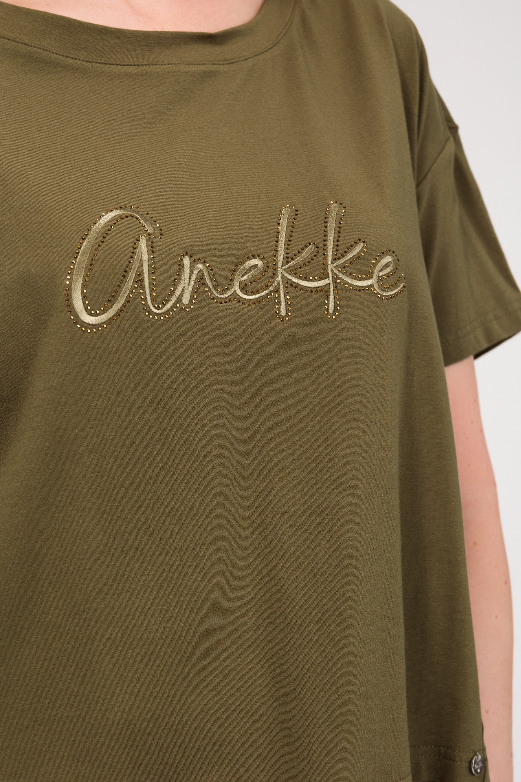 Grünes Kurzarm-T-Shirt - Image 5