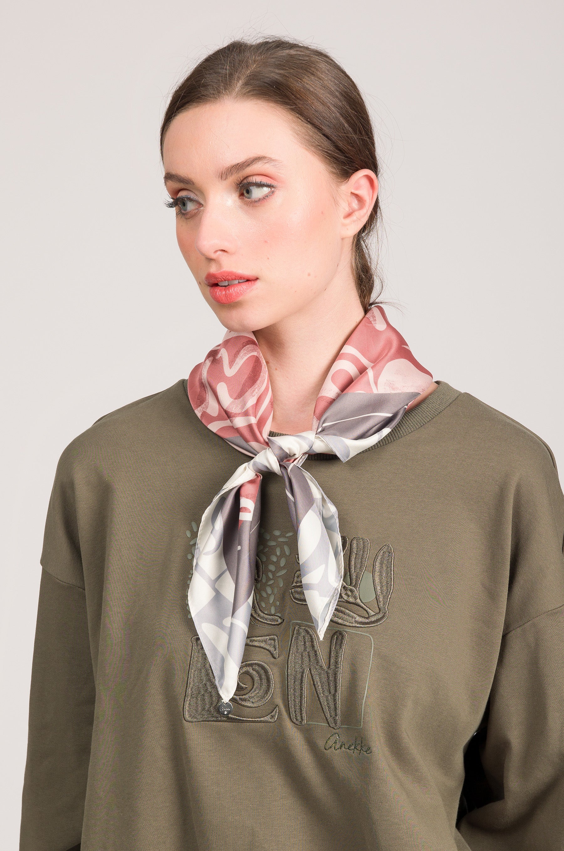 Halstuch Muse quadratisch - Image 3