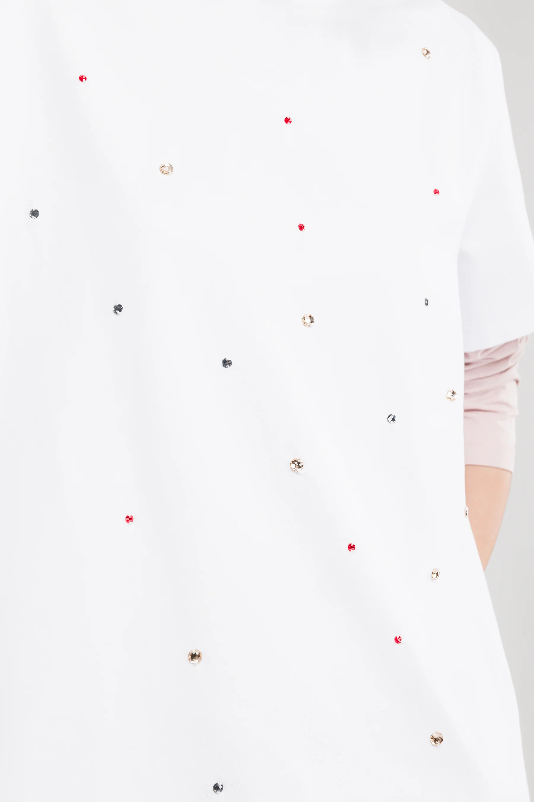 Kurzarm-T-Shirt weiß mit Nieten - Image 3