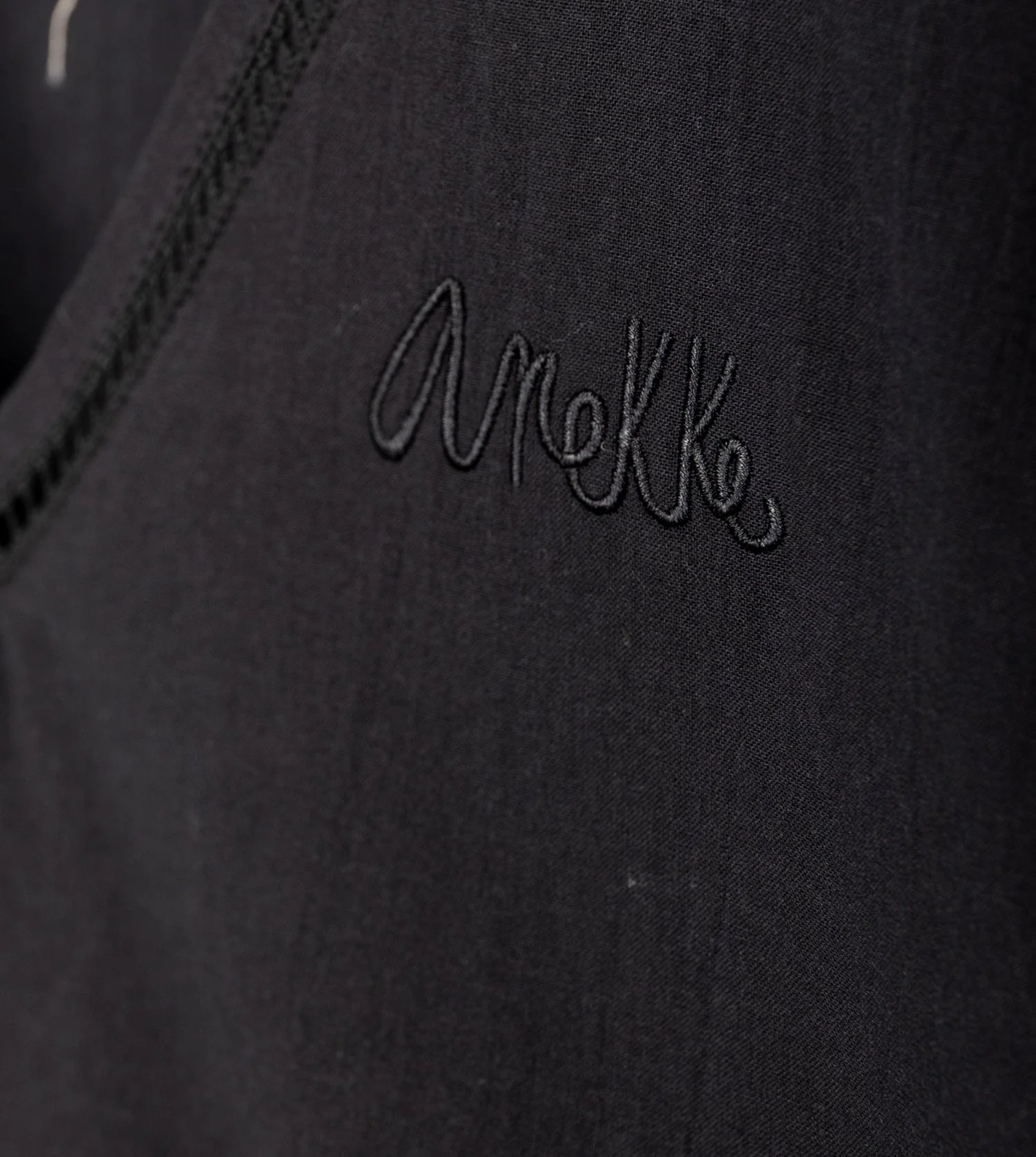 Kurzes schwarzes Kleid - Image 8