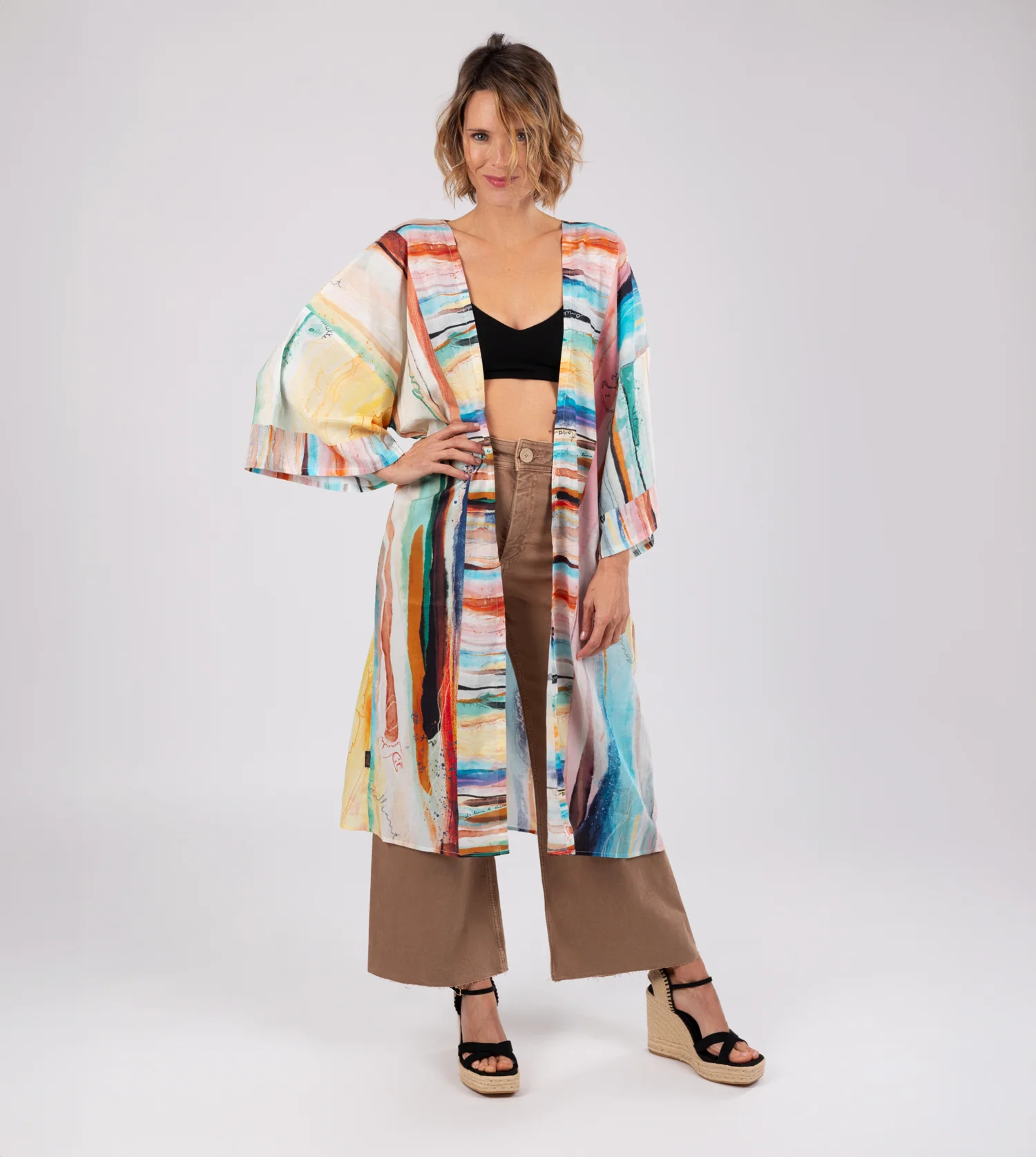 Langer Kimono mit Studio-Print - Image 4