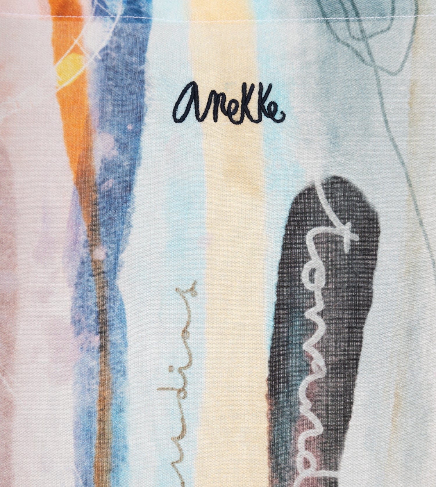 Langer Kimono mit Studio-Print - Image 5