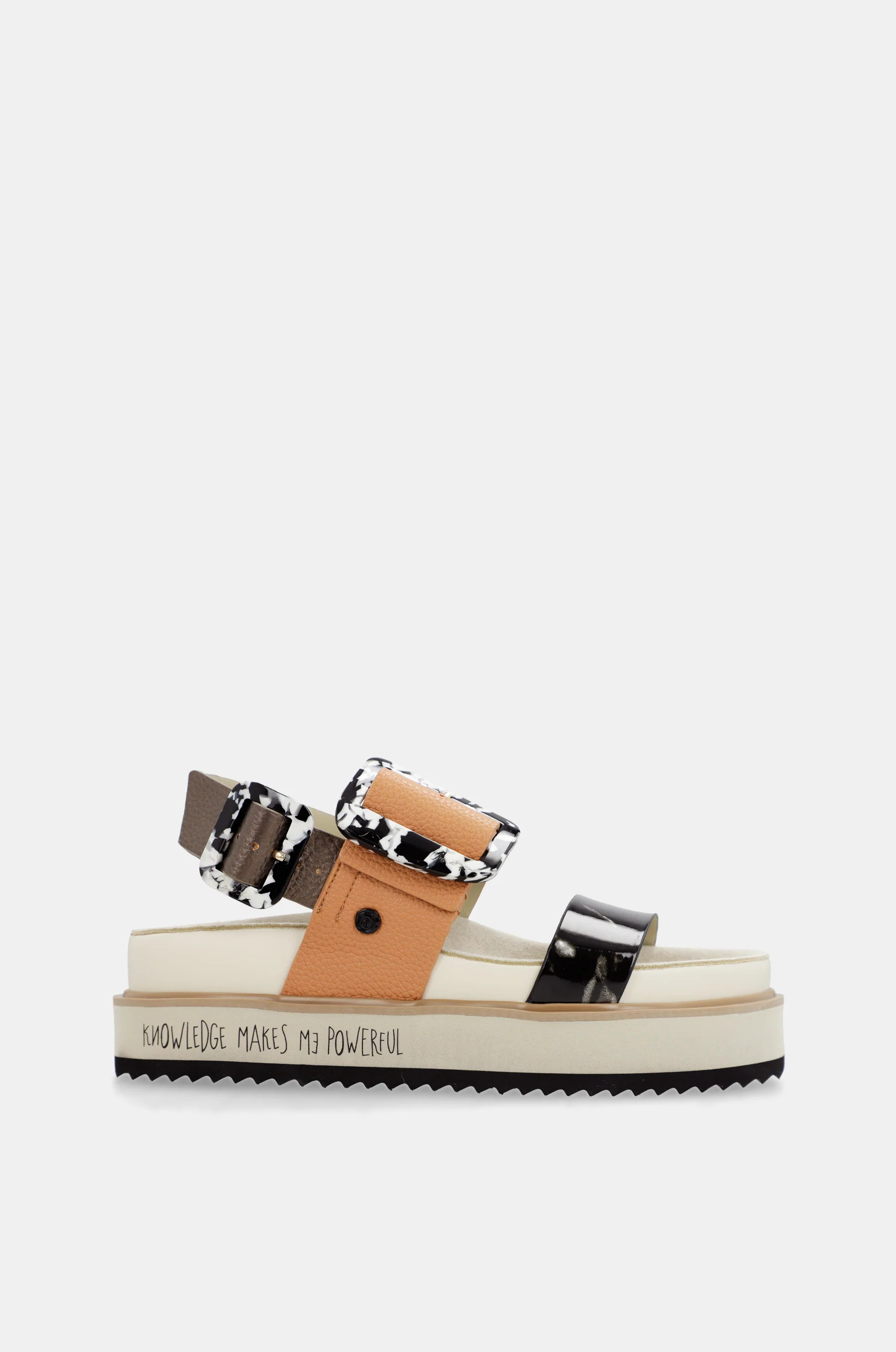 Orange-schwarze Plateausandalen