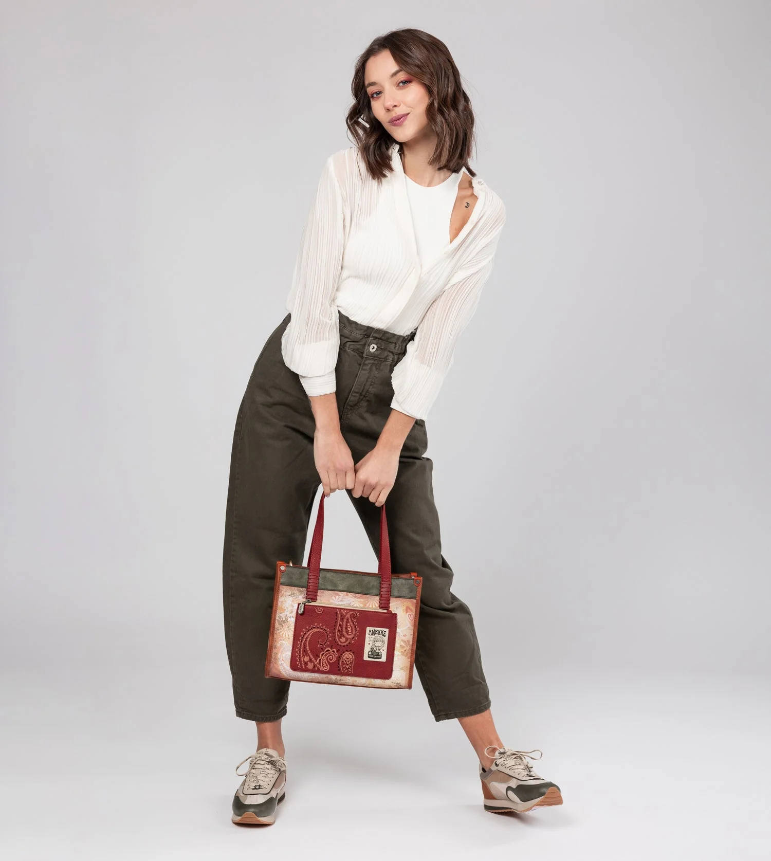Tote Peace & Love in Kamel - Image 11