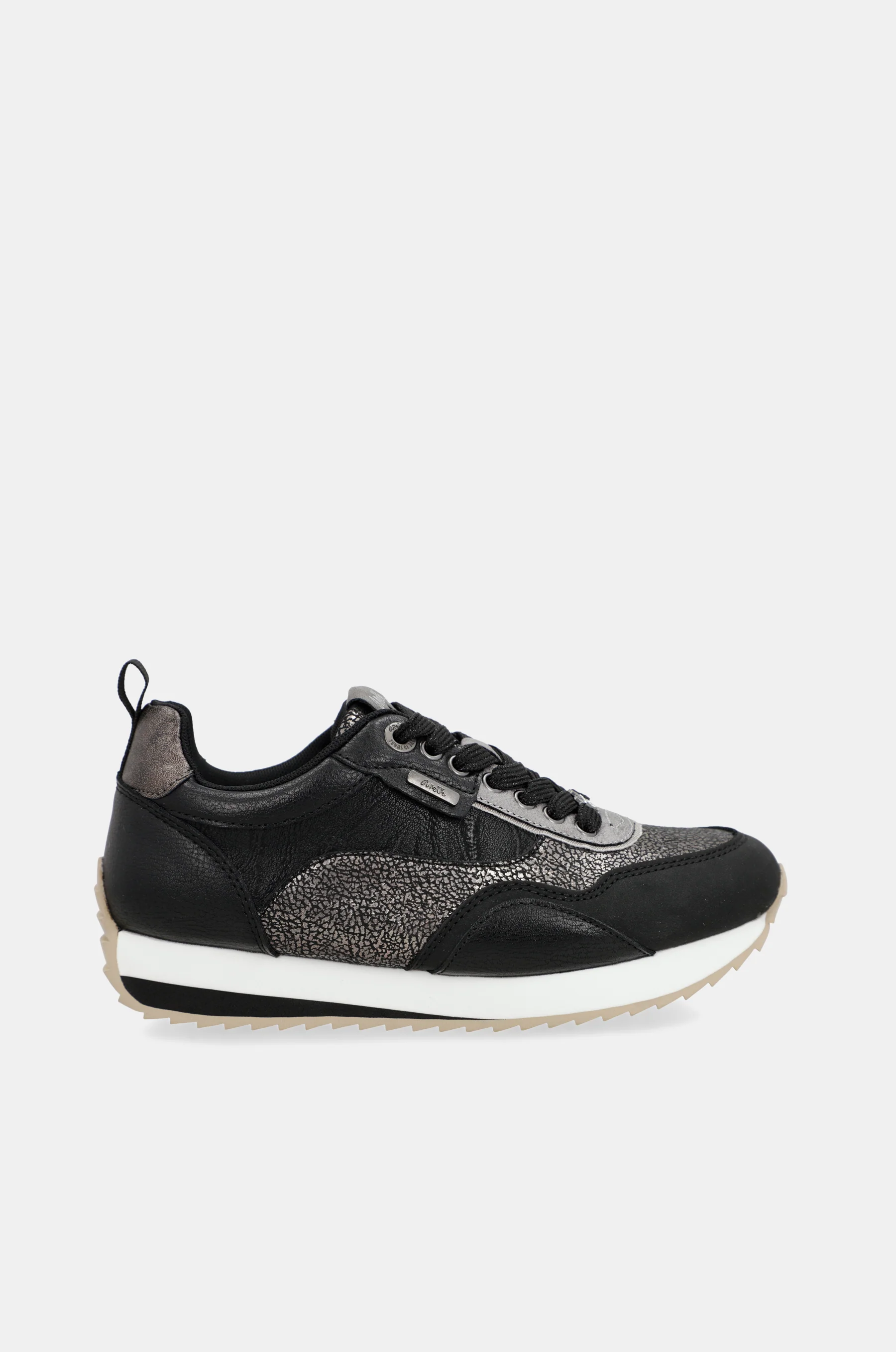 Schwarze Sneaker „Travel“