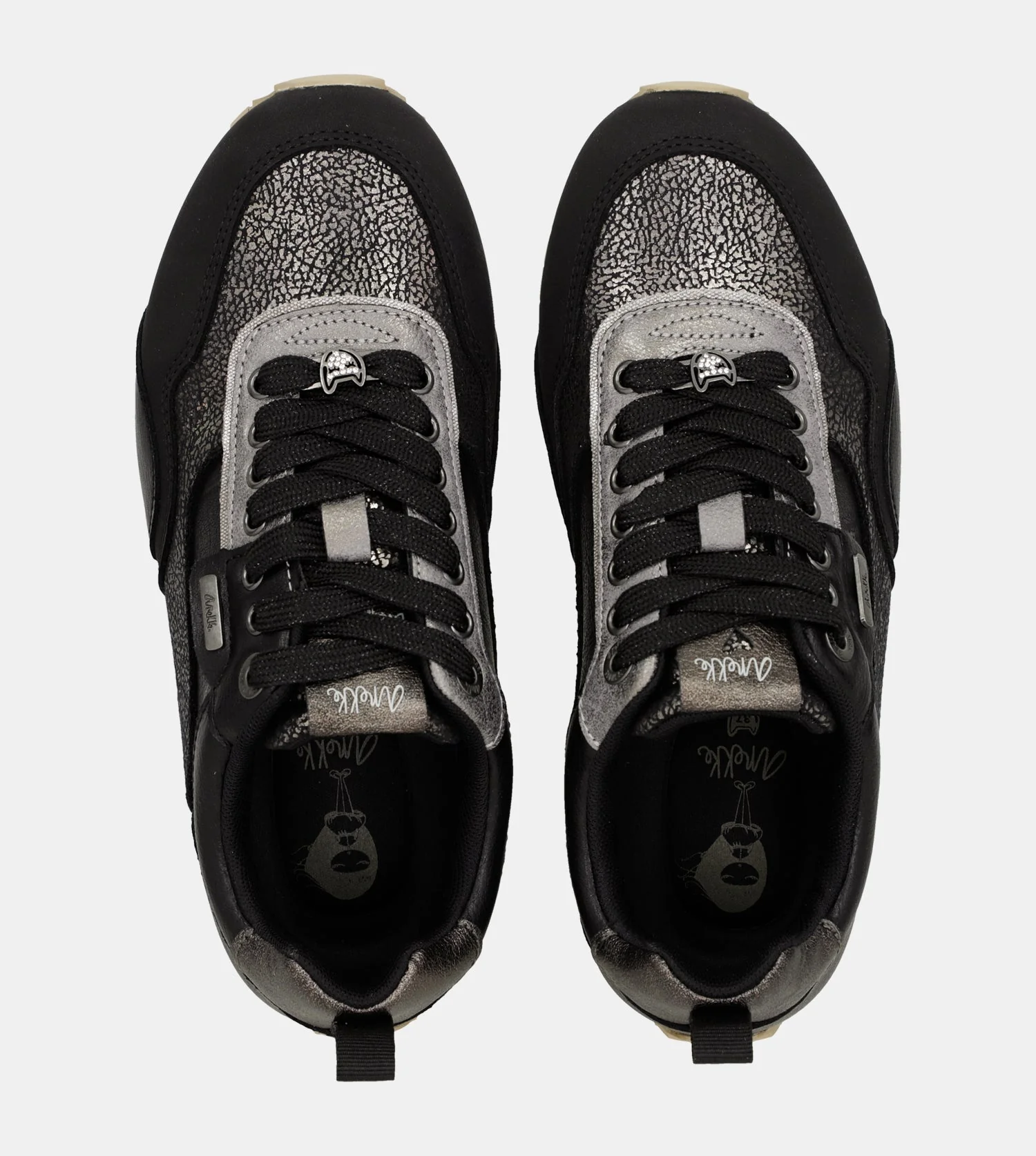 Schwarze Sneaker „Travel“ - Image 4