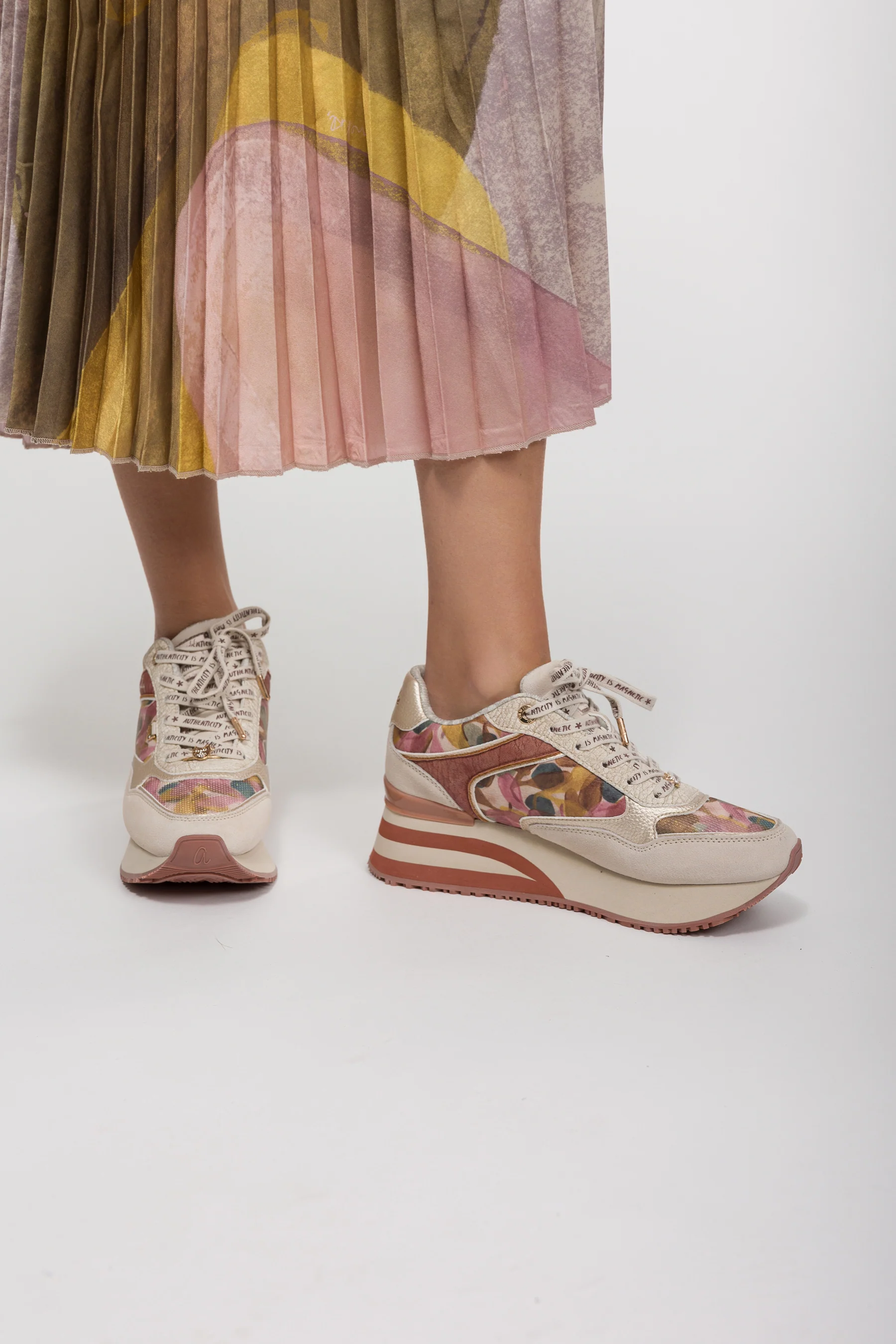 Rosa-beige Bloom Sneaker - Image 2