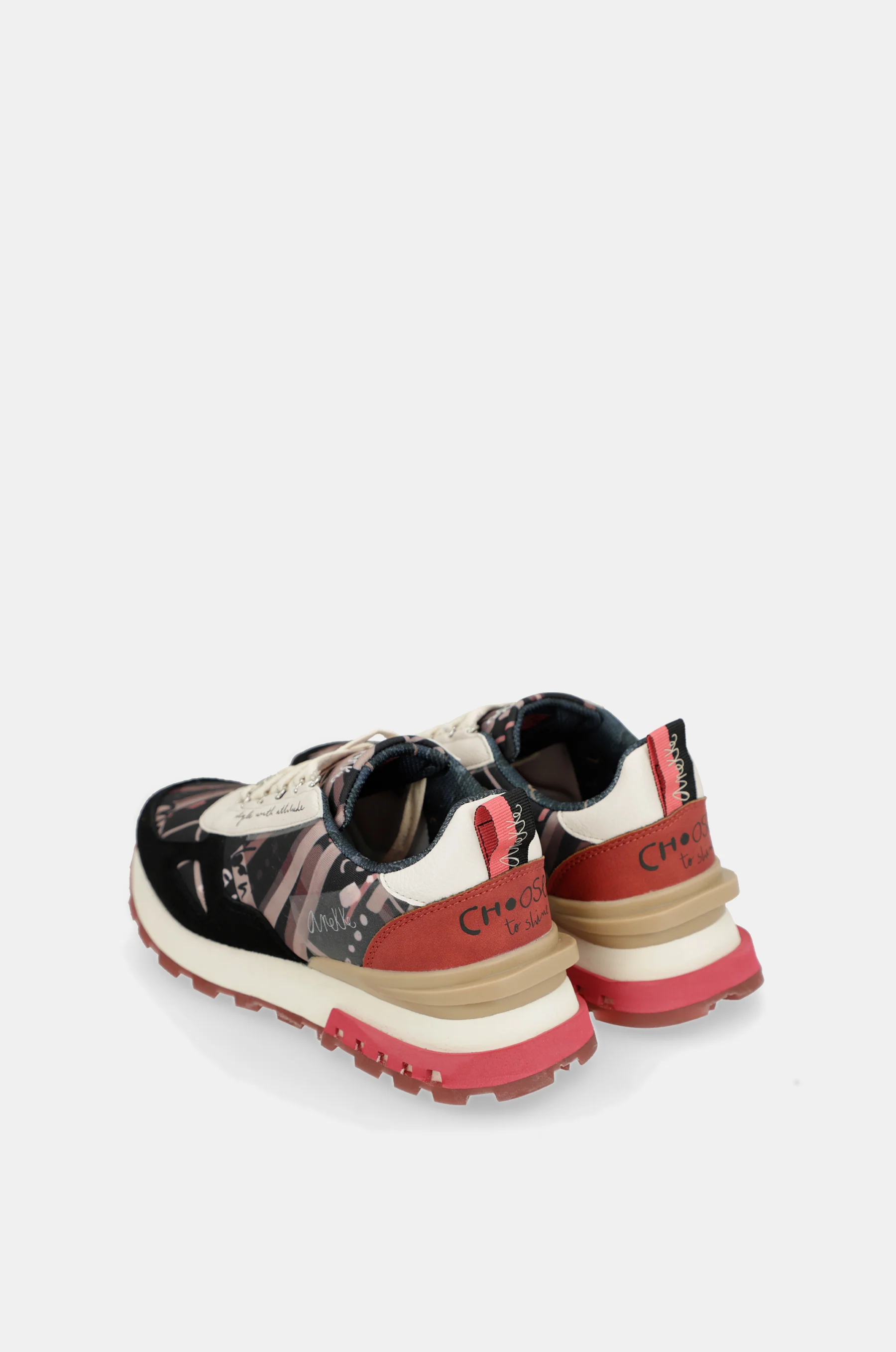 Sneakers schwarz gemustert - Image 4