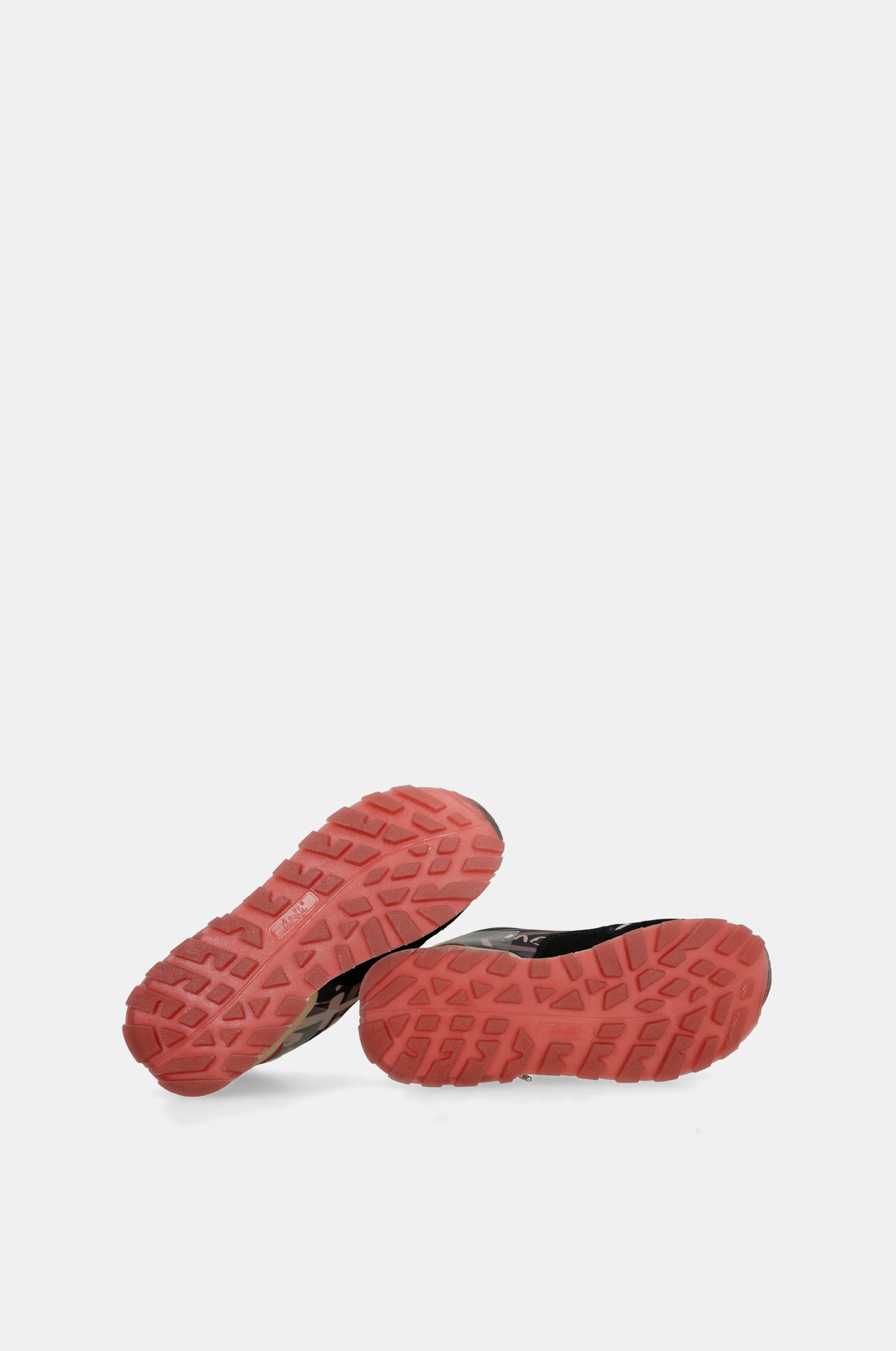 Sneakers schwarz gemustert - Image 6