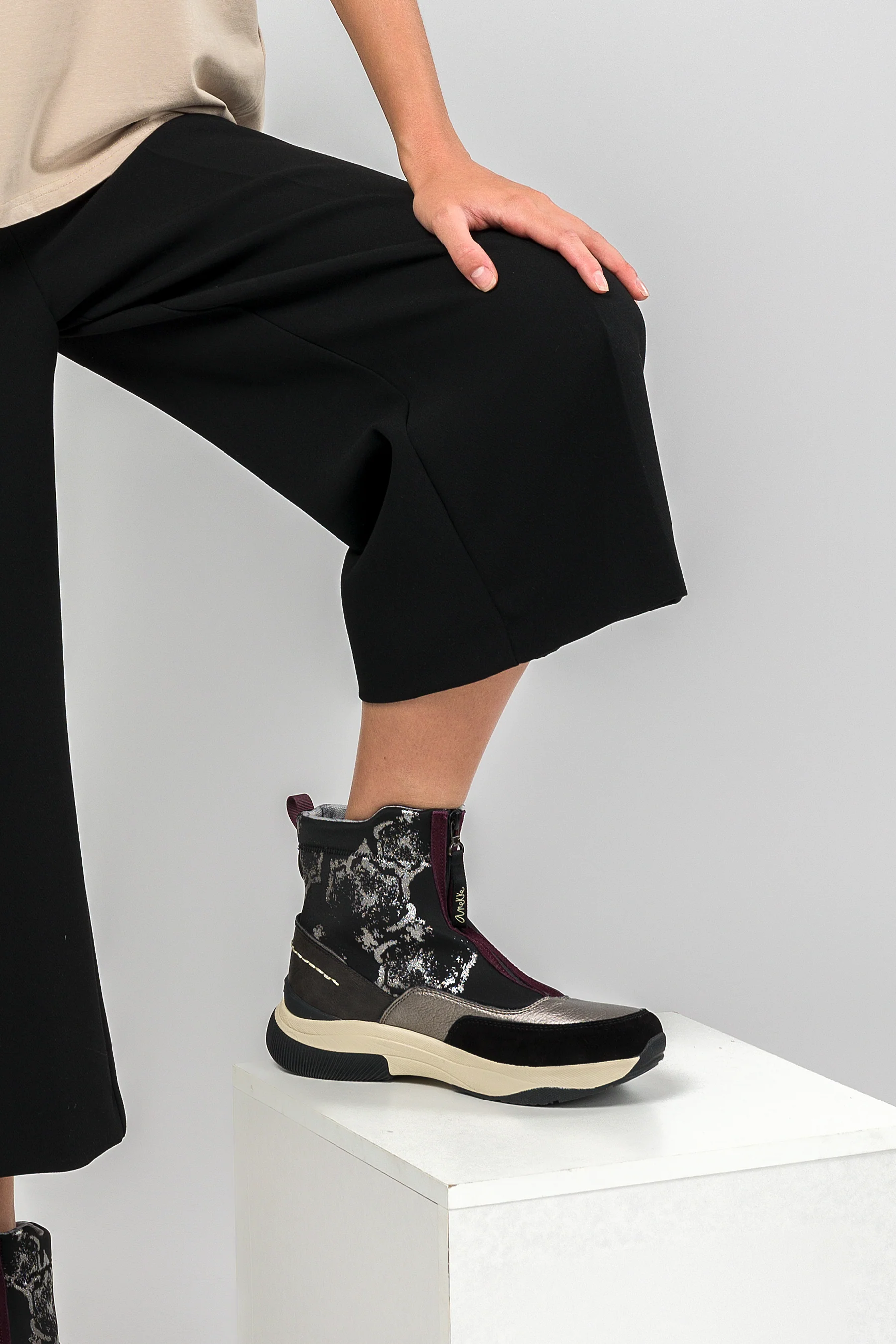 Sport-Booties schwarz metallisch - Image 3