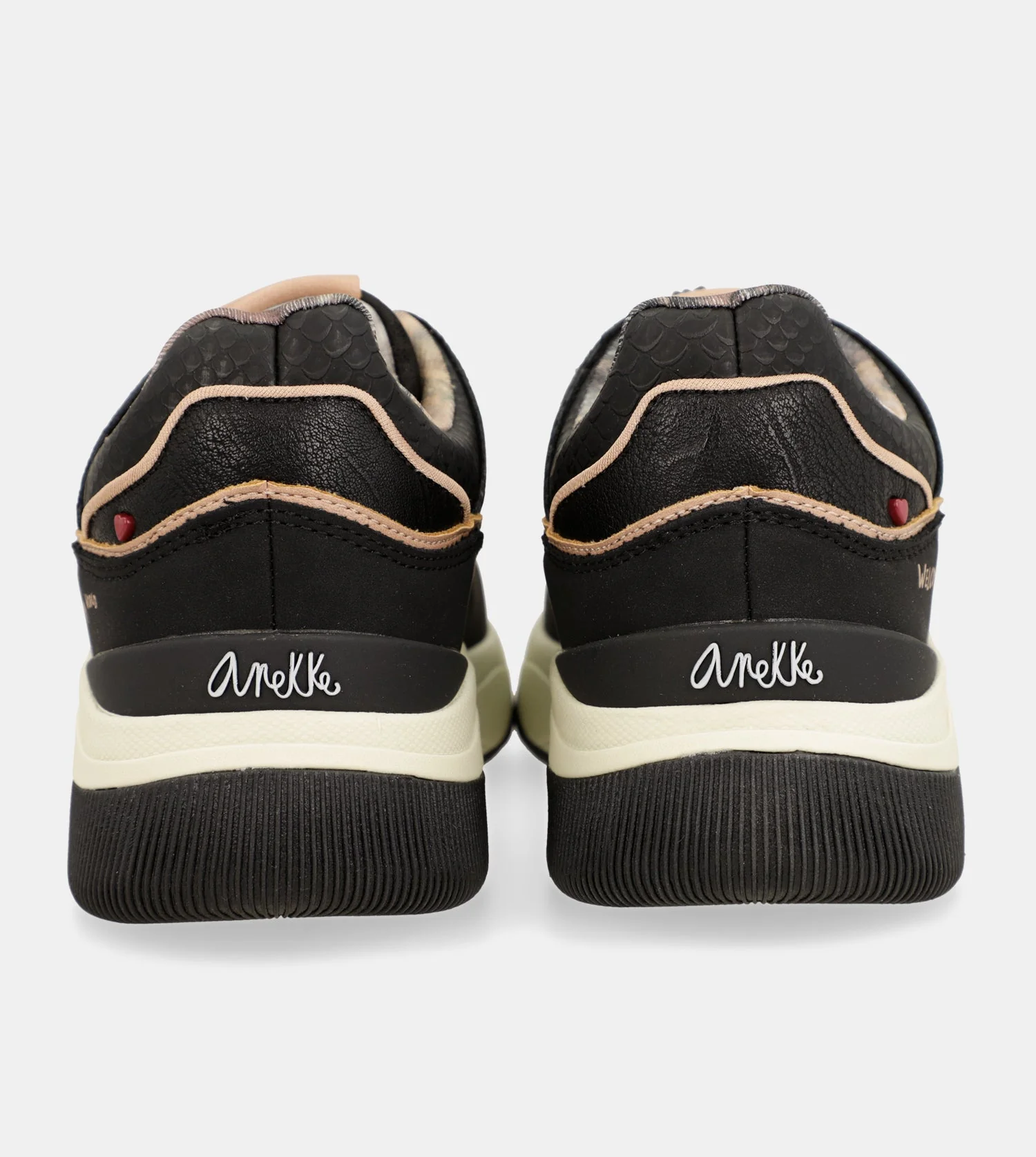 Sportliche schwarze Sneaker - Image 5