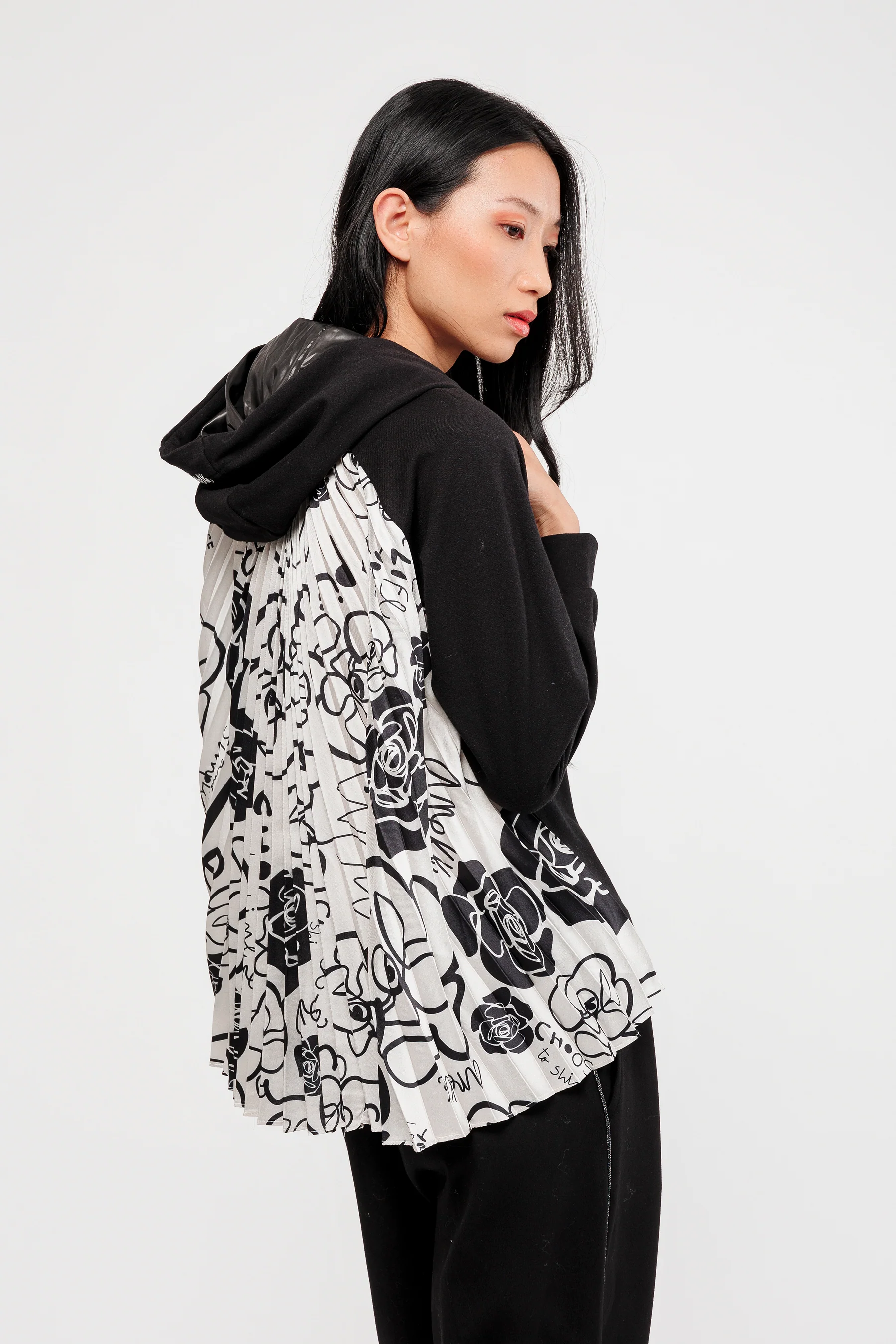 Sweatshirt mit Kapuze gemustert