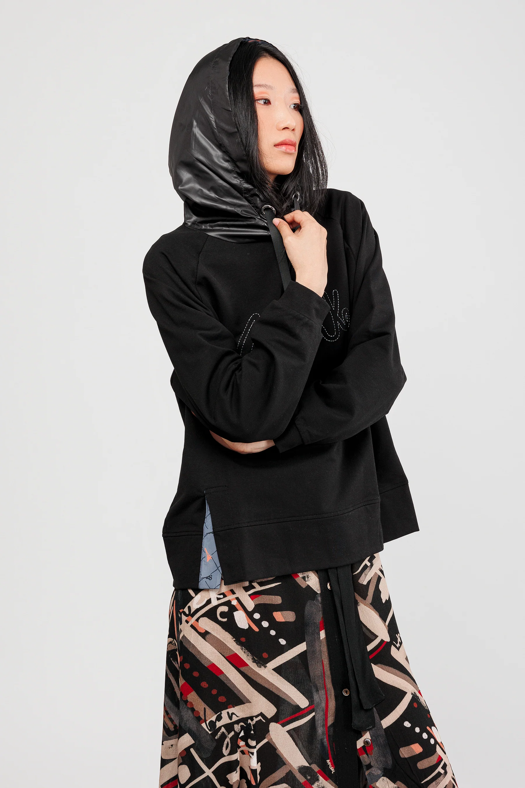 Sweatshirt mit Kapuze schwarz - Image 3