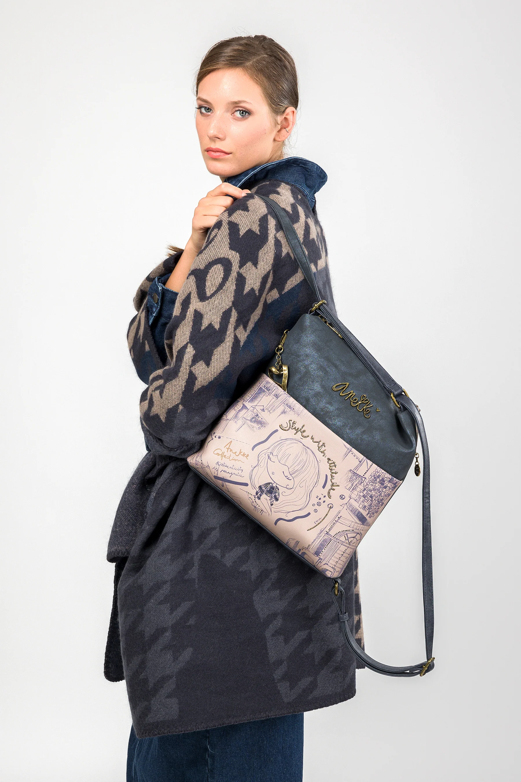 Tasche umwandelbar in Rucksack Studio - Image 4