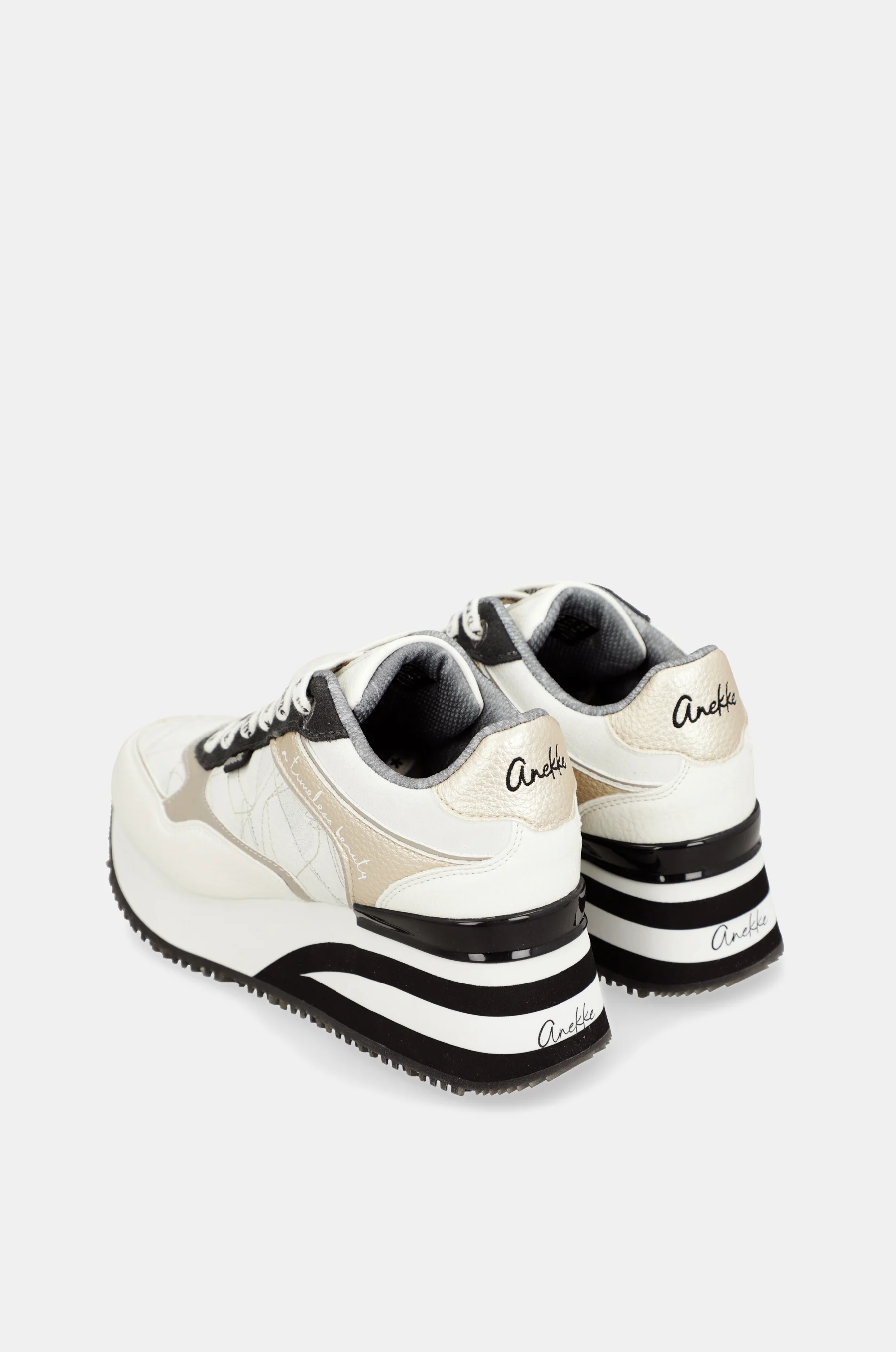 Weiße Sneaker mit schwarzen Details - Image 8